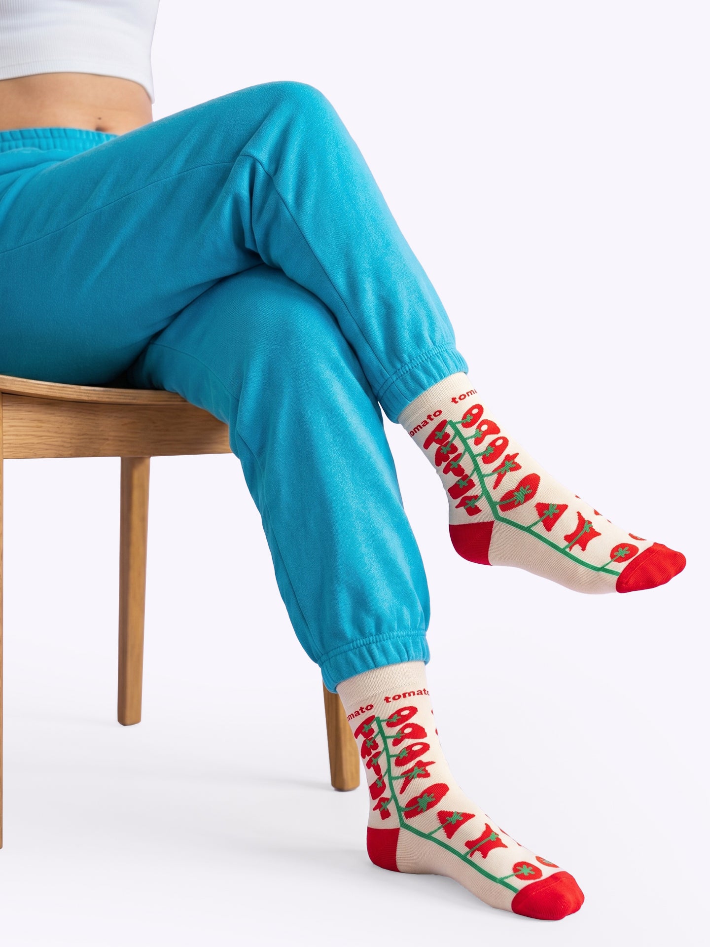 Tomato-Themed Fun Dopamine Mid-Calf Socks