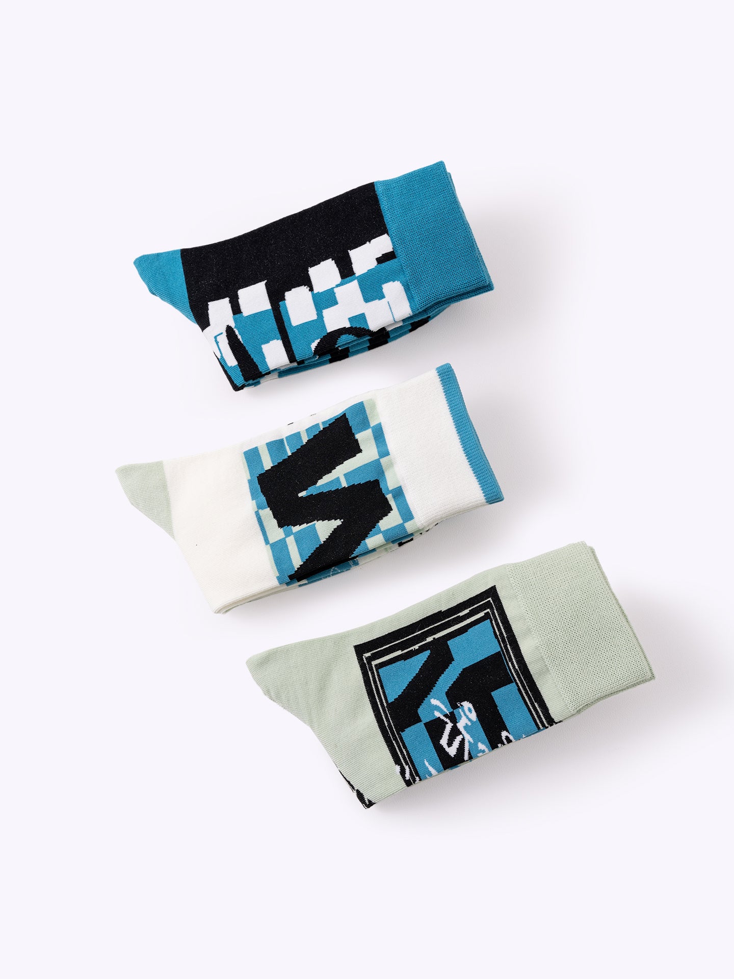 Street-chic checkered dopamine mid-calf socks